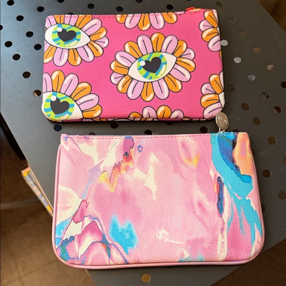 Tipsy Handbags - Colorful Eye and Abstract Print Cosmetic Bag Set. Both for the price of one.